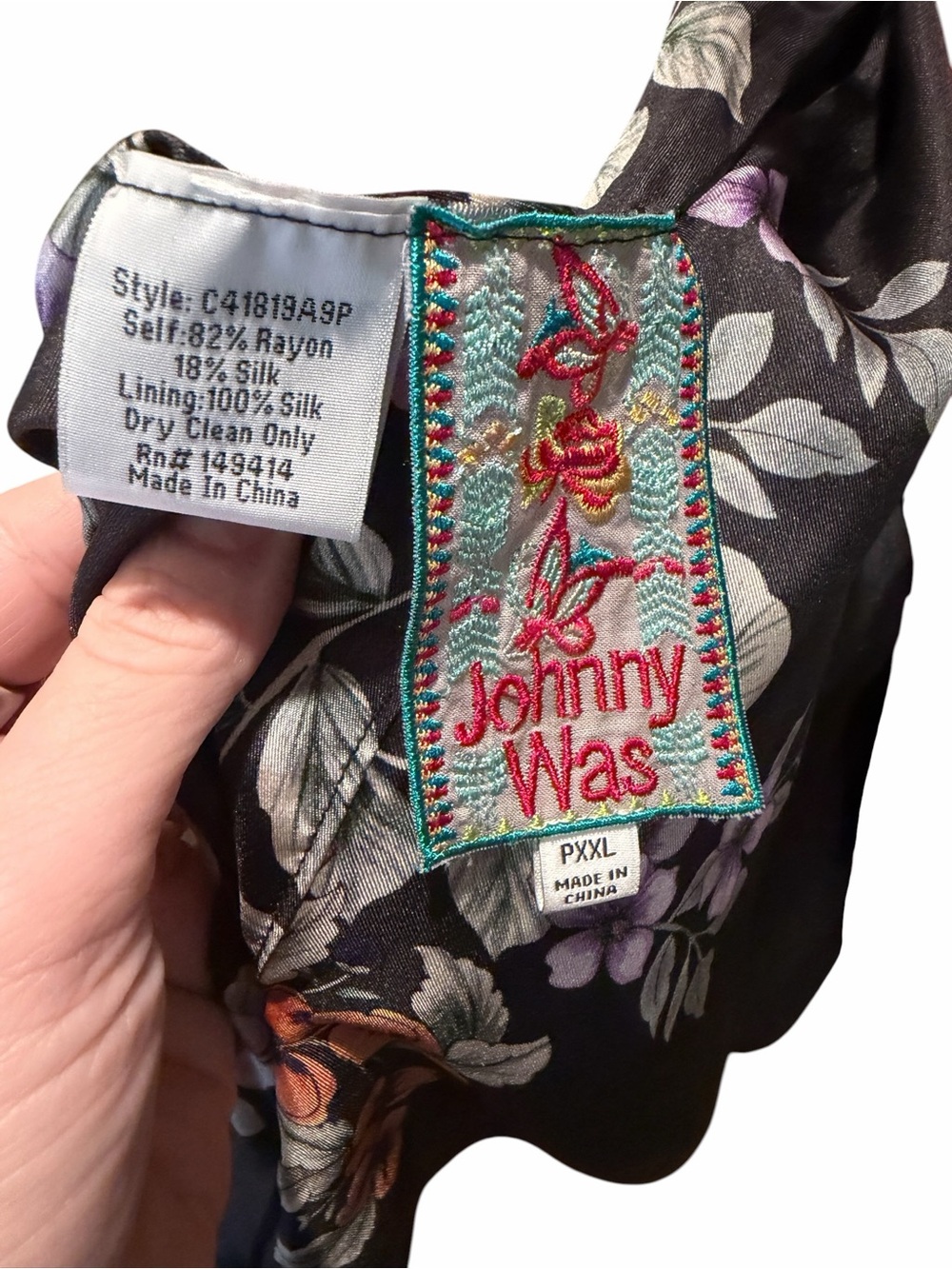 Johnny Was Payden Black Floral Silk/Green & Pink Embroidered Design Kimono - Picture 7 of 9